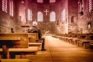 Il Potere della Preghiera: Uno Strumento Indispensabile per Entrare in Contatto con il Divino